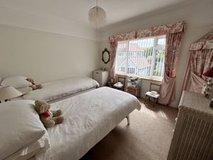 Photo 32- click for photo gallery